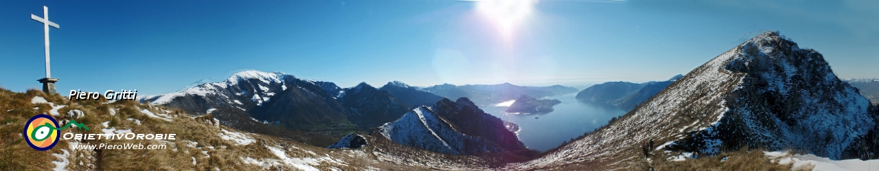 29 Panoramica tra anticima e cima Corna Trentapassi.jpg